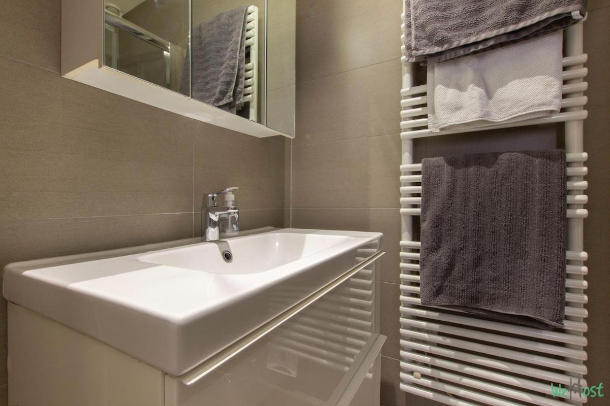 Appartement Faubourg Montmartre - Ci - Joli Parisien Pour 2 Personnes 9eme Parijs